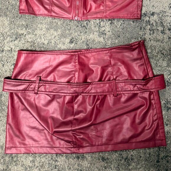 Women's 2-Piece Burgundy Leather Crop Halter & Bodycon Skirt Set - Size L - Picture 4 of 6
